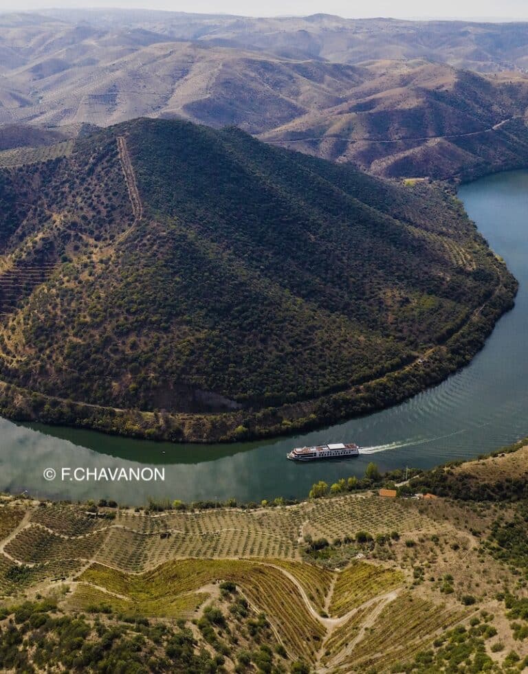 Vue d'en haut du fleuve Douro