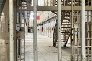 Grillages d'une prison
